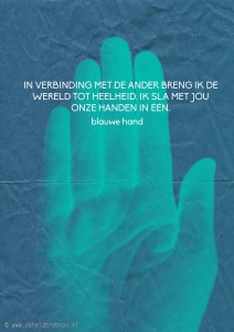 6-11 blauwe hand